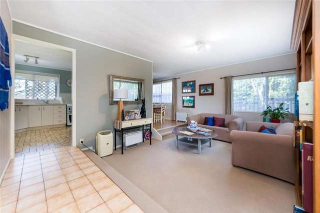 3 Sikkim Crescent Clover Park_2