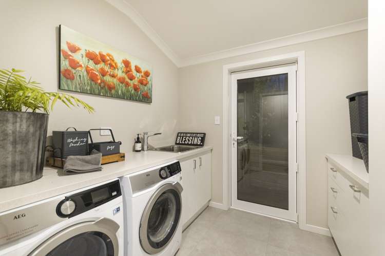 133 Cashmere Drive Fitzherbert_17