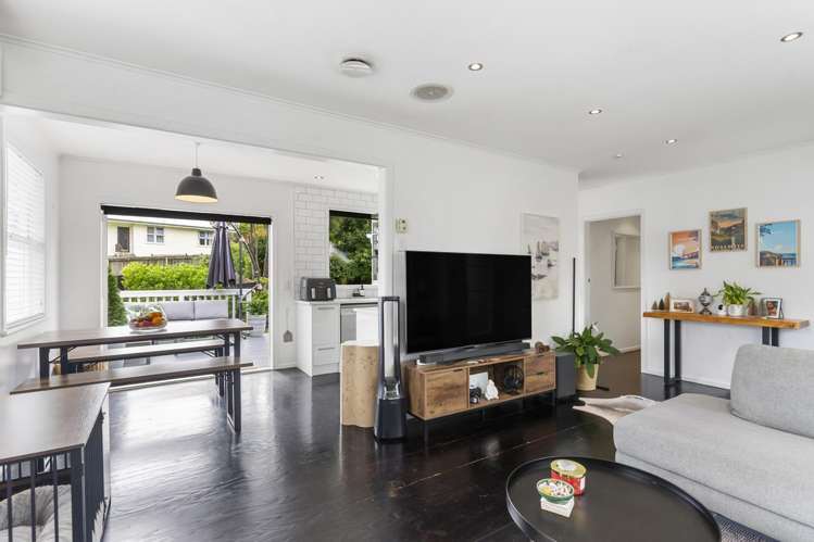 52 Tahi Terrace Glen Eden_12