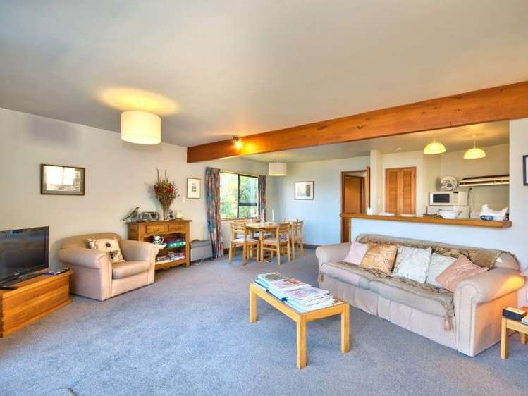 14a Cameron Place Fernhill/Sunshine Bay_5