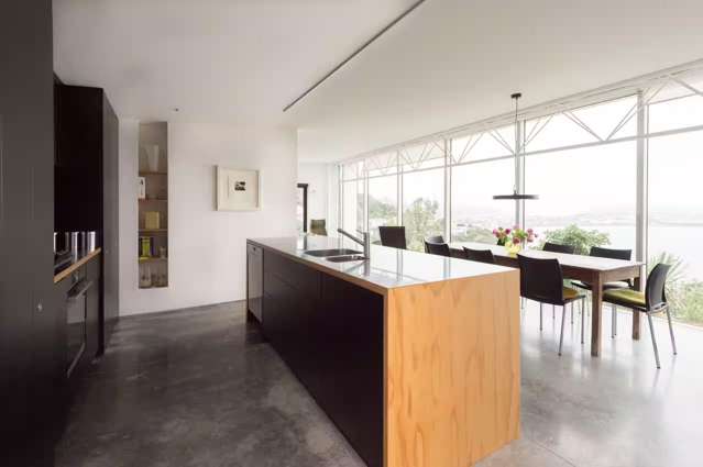 B/15 Hungerford Road Lyall Bay_4