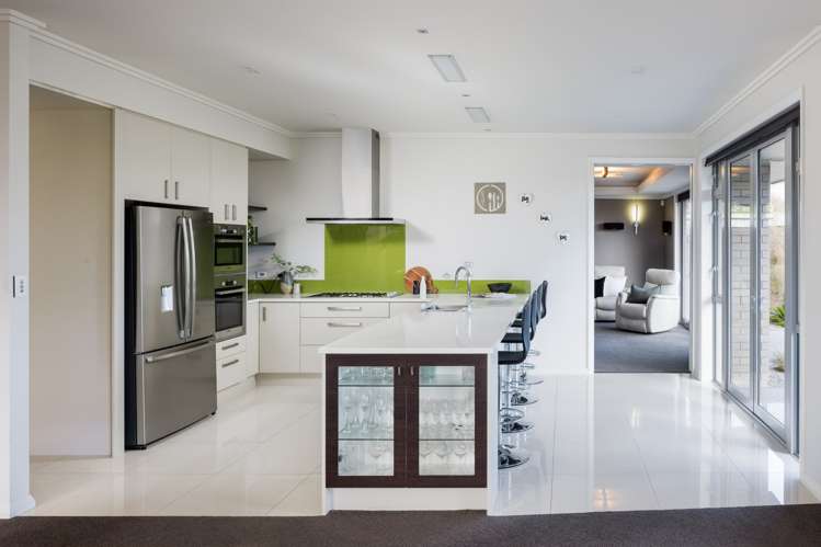 142 Saint James Drive Huntington_12