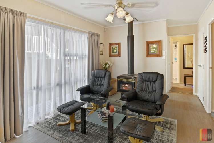 7 Oakmont Place Wattle Downs_3