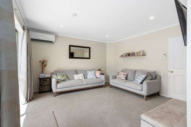 11 Bluebell Lane Woolston_3