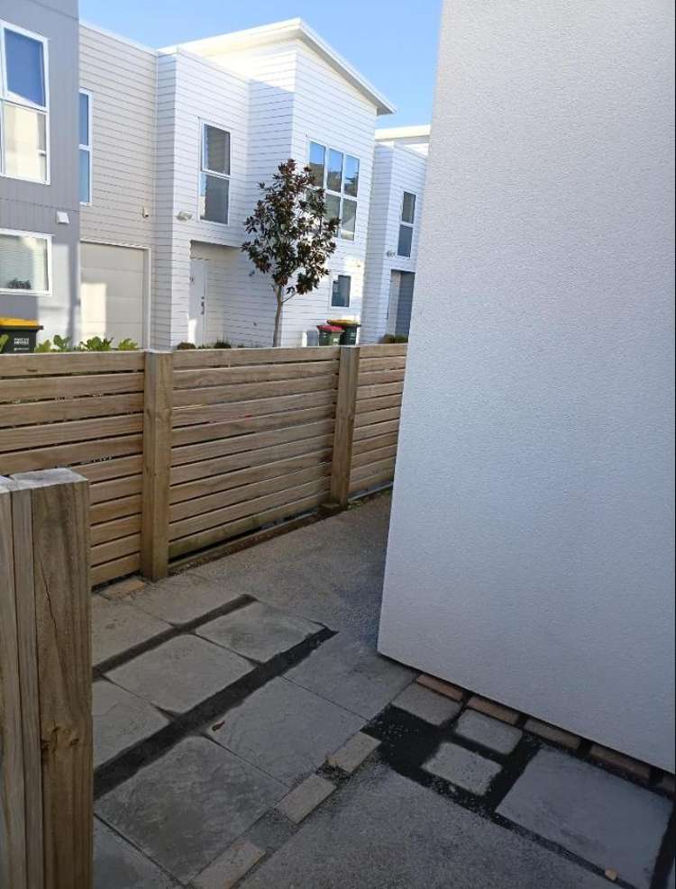 8/10 Palmerston Street Hamilton Central_1