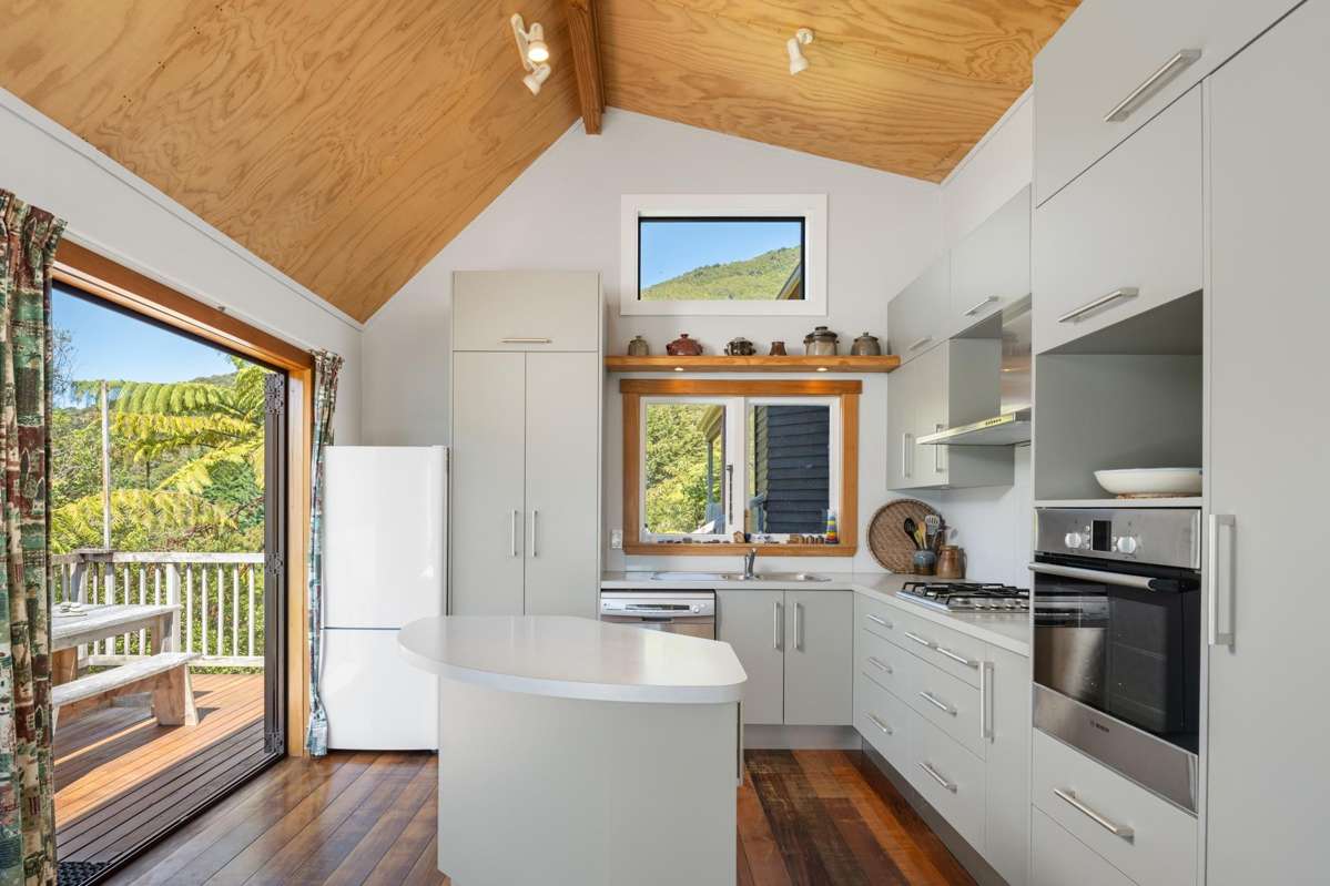 542 Moetapu Bay Road_2