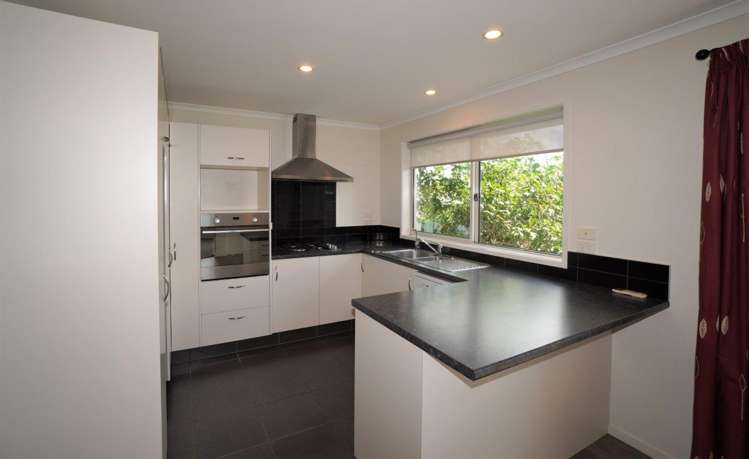 5 Karo Street Ruakaka_9