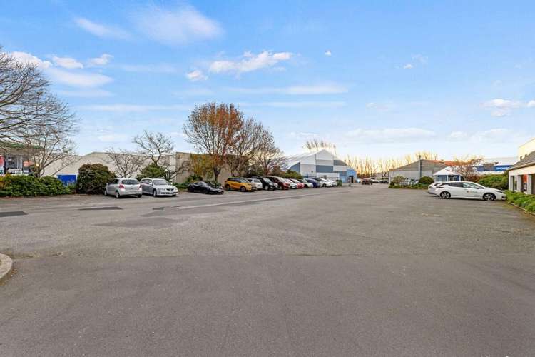 214 Main South Road Hornby_13