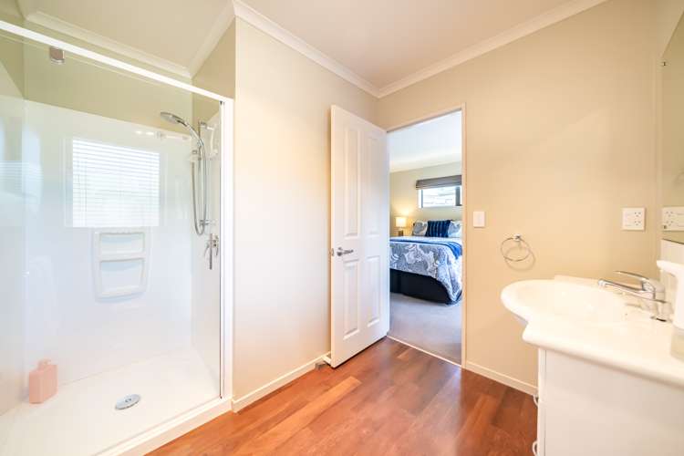 4 Aragon Grove Kingsley Heights_14