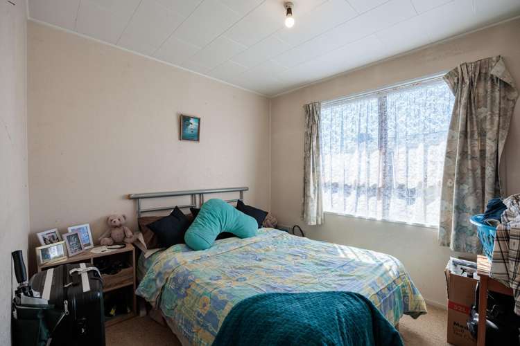 156 Portsmouth Road_5