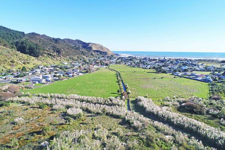 13 Ashwell Drive Port Waikato_17
