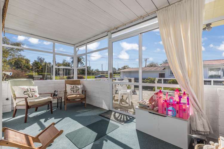2 Roslyn Road Levin_13