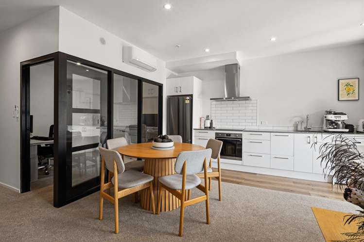 210/2 Onepu Road Kilbirnie_5