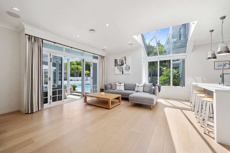 38 Anaheim Boulevard Shamrock Park_16