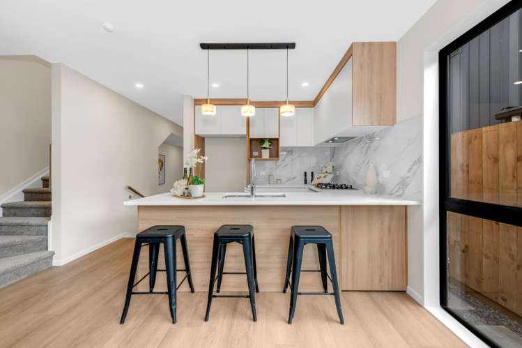 22A Hearth Street Flat Bush_7