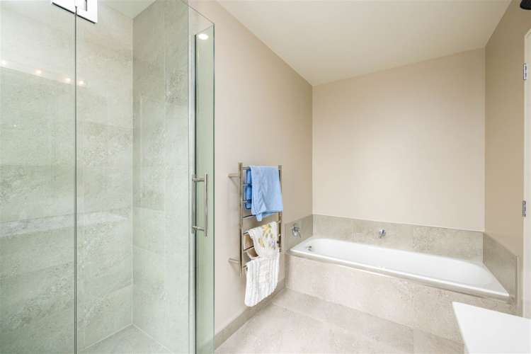 6 Browns Road Saint Albans_13