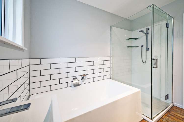 5702 West Coast Road Springfield_13