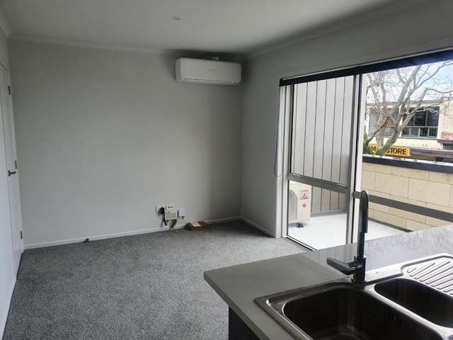 Unit 102/124 lot 27/130-164 Commerce Street 1067_2