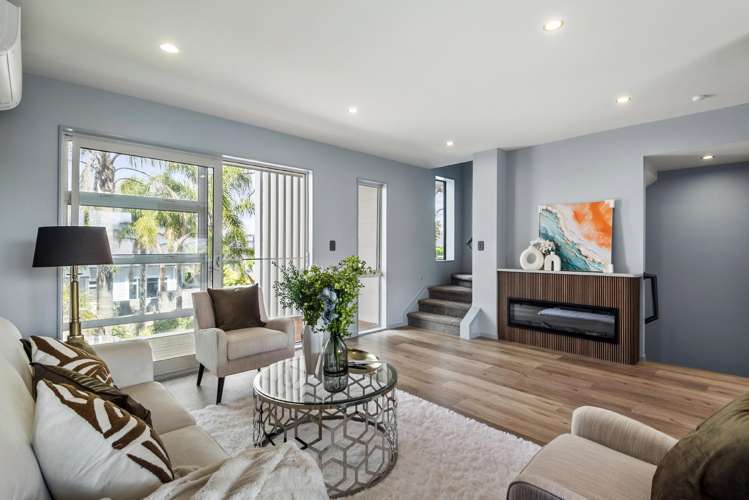 33 Williamson Avenue Belmont_14