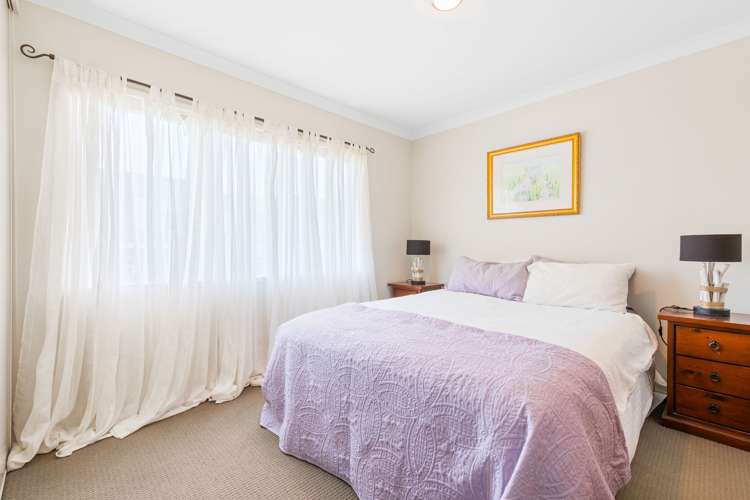 8 Kensington Drive Orewa_15