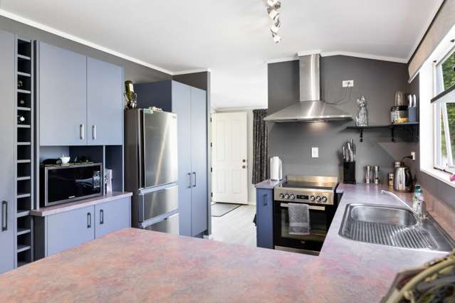 68 Dixon Road Glenview_2