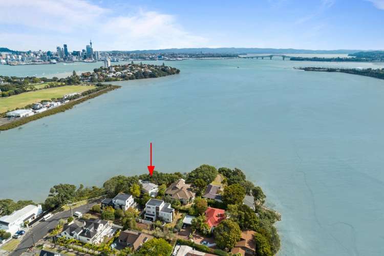 96 Ngataringa Road Devonport_18