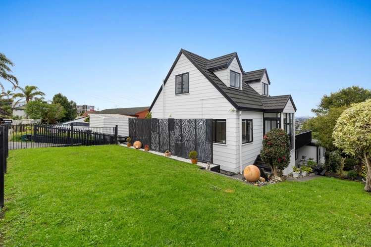 135 Sunset Road Totara Vale_15