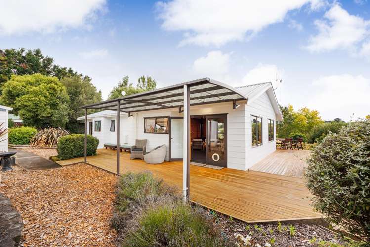 1141 Makino Road Halcombe_12