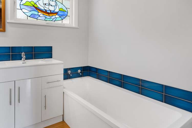 22 Shelley Crescent Stoke_12