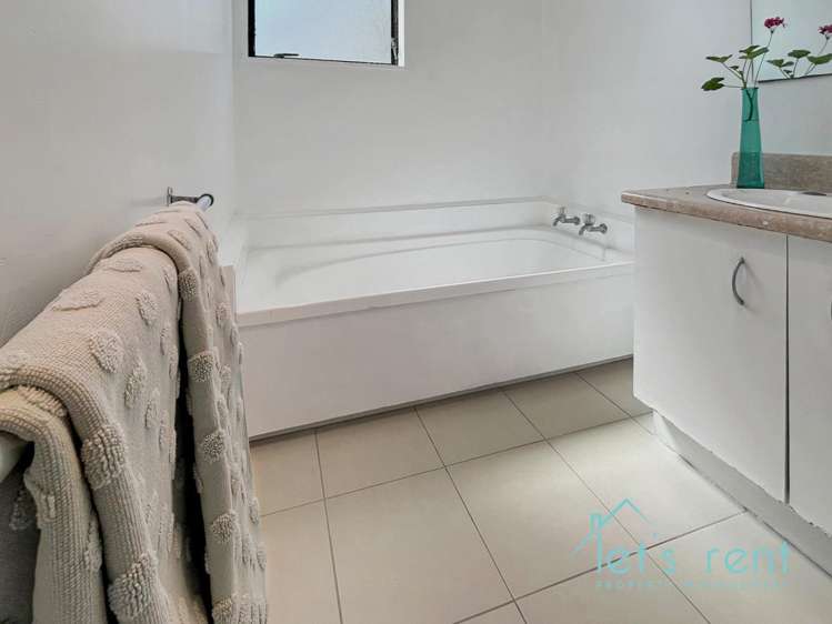 18 Halloran Place 11410_16