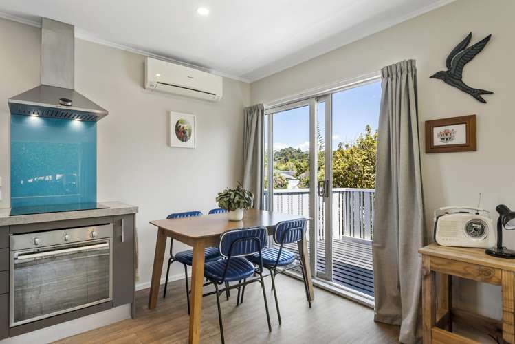 1/10 Philip Place Hillcrest_11
