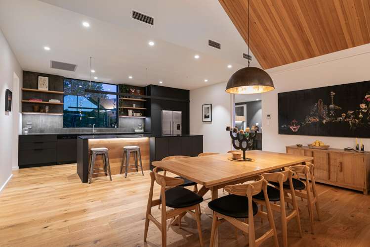 7 Mountain View Drive Wanaka_2