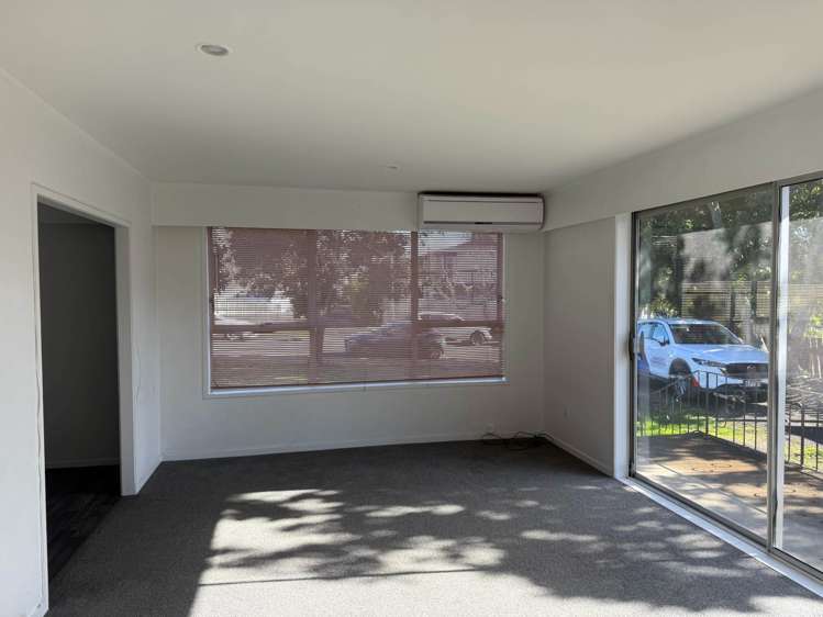 6 Cockayne Crescent Sunnynook_2