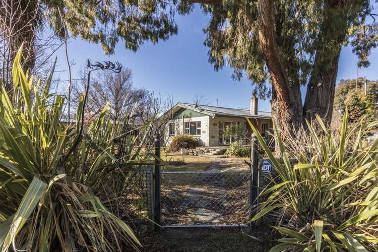 1 Hopkins Street Luggate_19