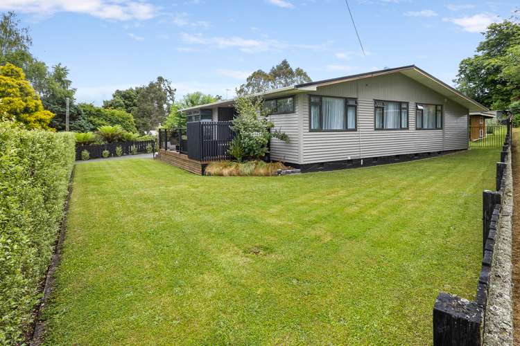 112 Golf Road Taumarunui_21