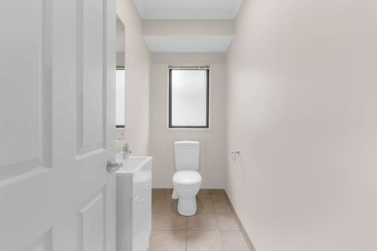 12 Bloomfield Rise Stanmore Bay_21