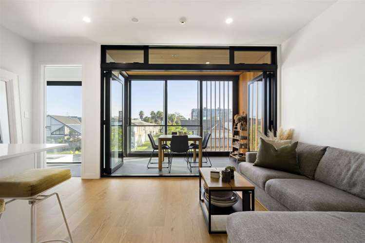 102/80 Anzac Street Takapuna_3