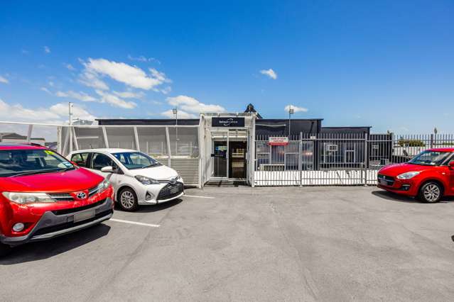1,2,3,4/184 Great South Road Papakura_2