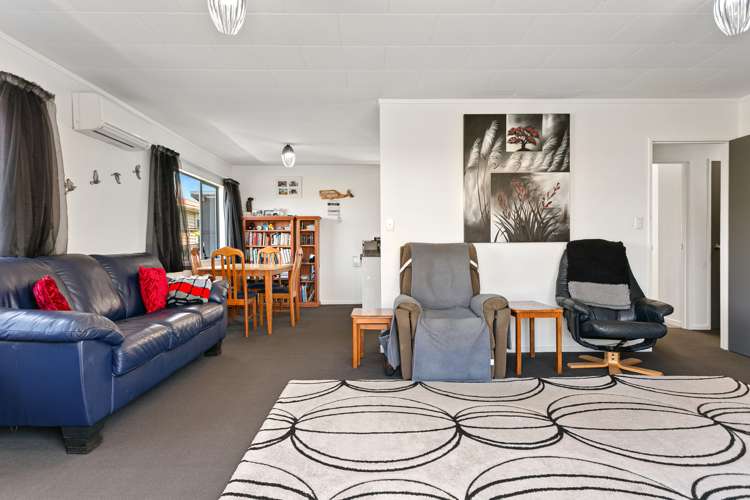 2/139 Spa Road Taupo_3