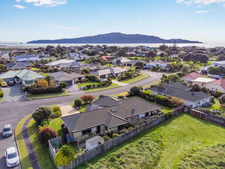11 Barrett Drive Waikanae Beach_6