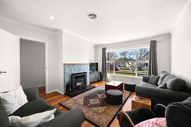 57 Masefield Drive Enderley_3