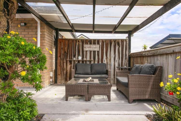 3 Gwyneth Place Lytton West_11