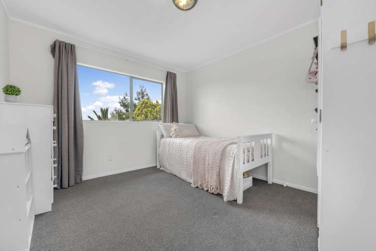 2/2 Lyell Court Clover Park_8