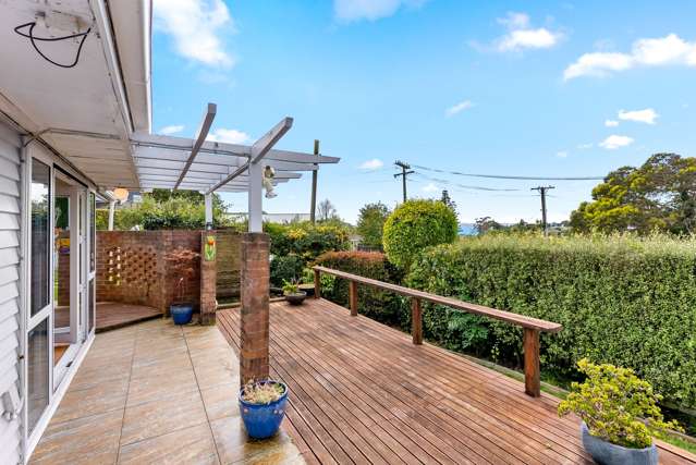 27 Colmar Road Mellons Bay_3