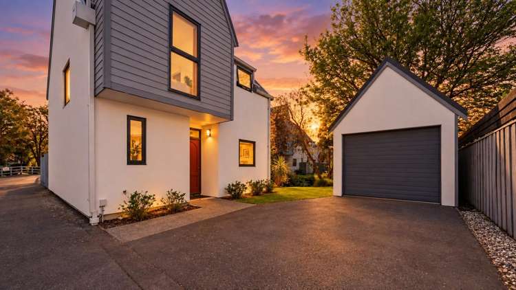 1/27 Cornwall Street Saint Albans_16