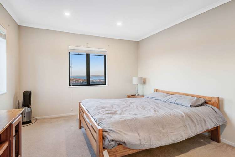 103 Alec Craig Way Gulf Harbour_31