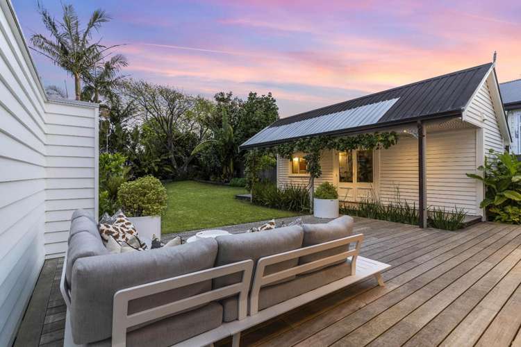 17 Mountain View Road 1827_19