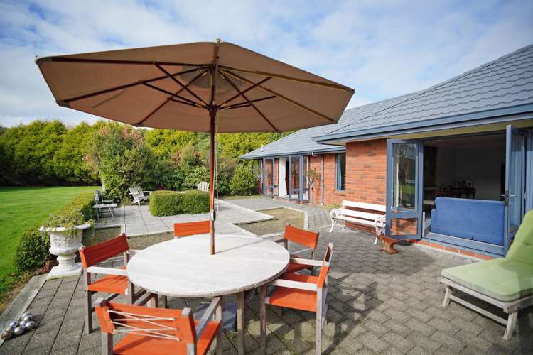 25 Spence Avenue Otatara_24