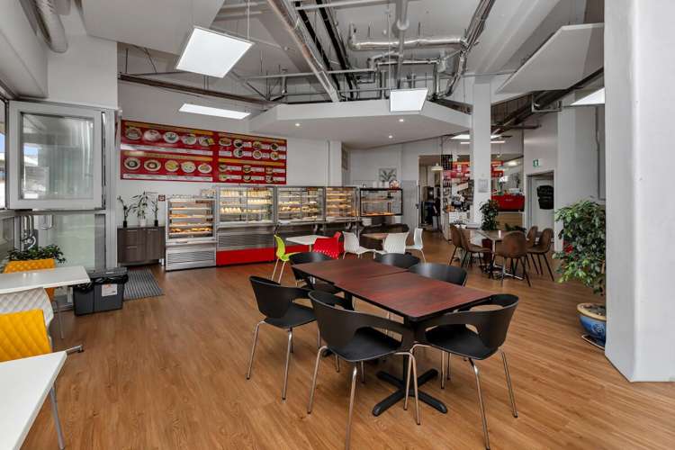 Unit 6, 58 Bank Street Central Whangarei_8