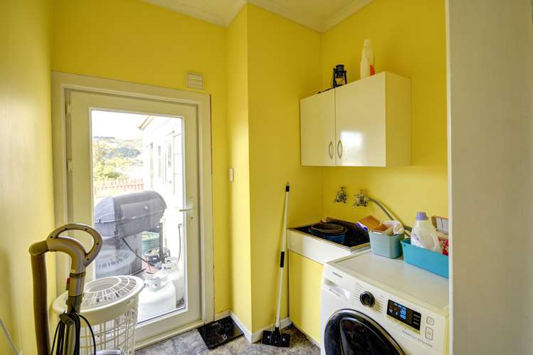 5 Athol Place Ravensbourne_12